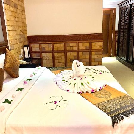 160 Angkor Villa Сиемрип Экстерьер фото
