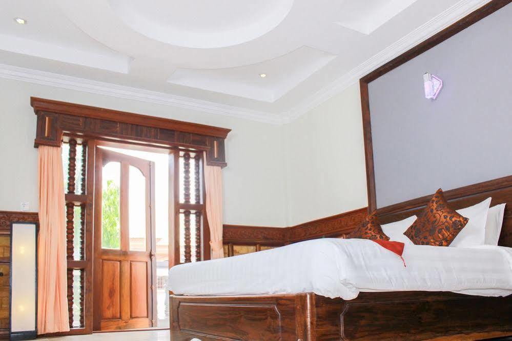 160 Angkor Villa Сиемрип Экстерьер фото